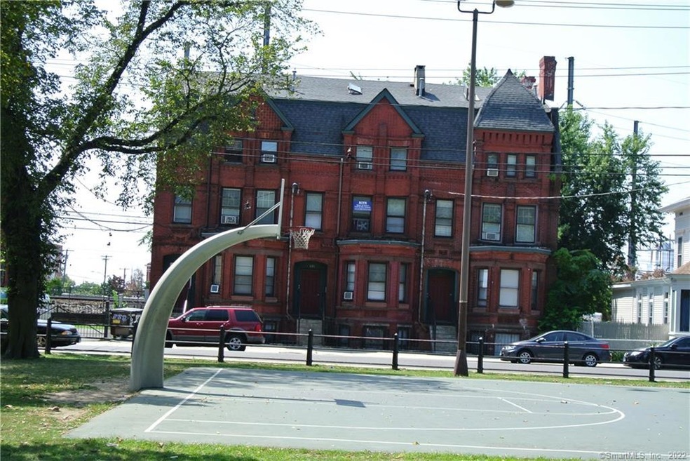 534 E Washington Ave unit 2, Bridgeport, CT 06608 - photo 1