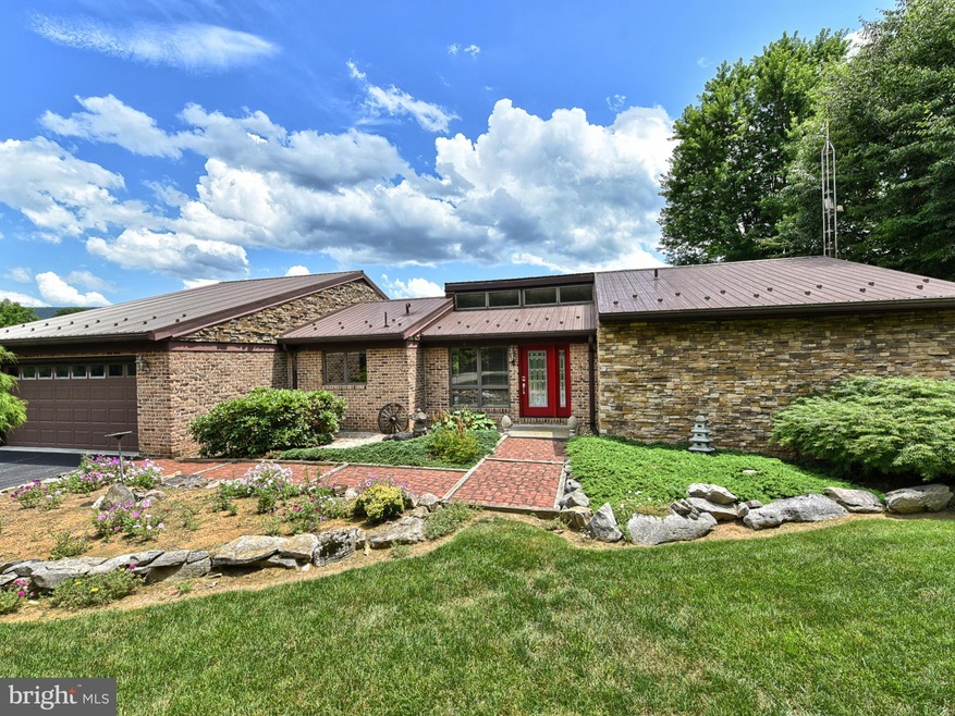 21614 Horseshoe Ln, Hagerstown, MD 21742 - photo 1