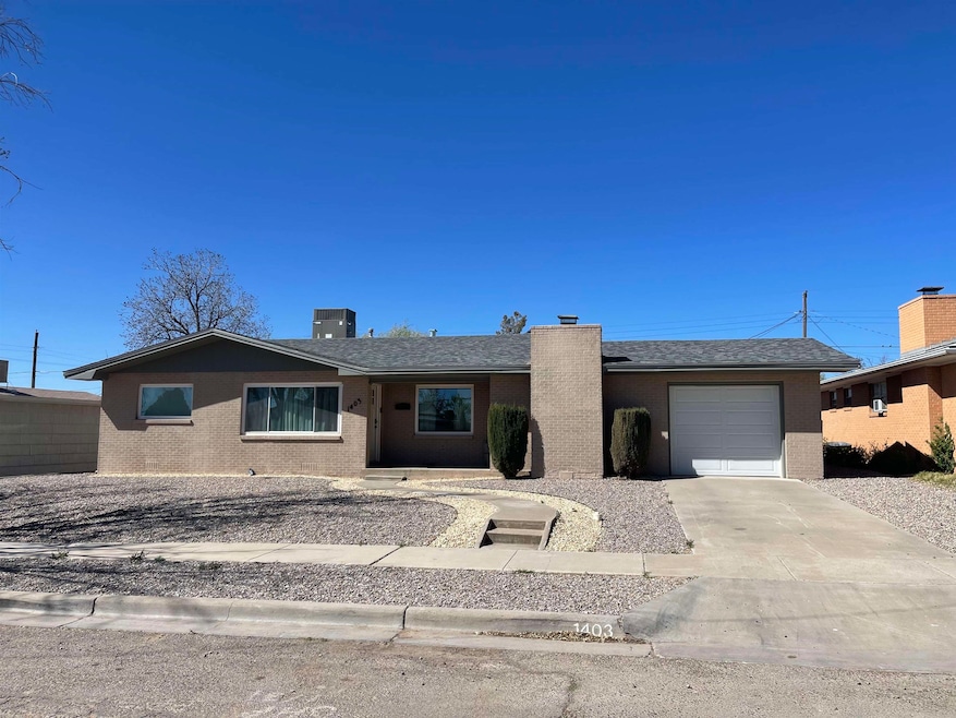 1403 Mountain View Ave, Alamogordo, NM 88310 - photo 1