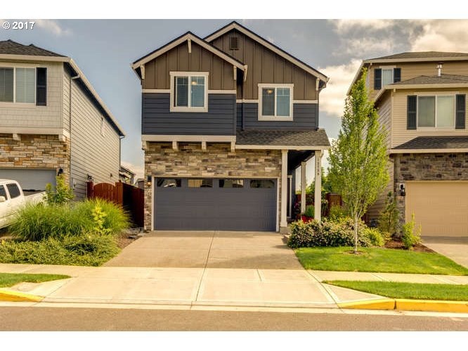 13739 SE Kingsfisher Way, Happy Valley, OR 97015 - photo 1