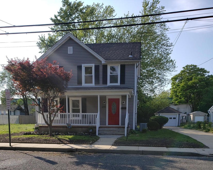 201 7th St front