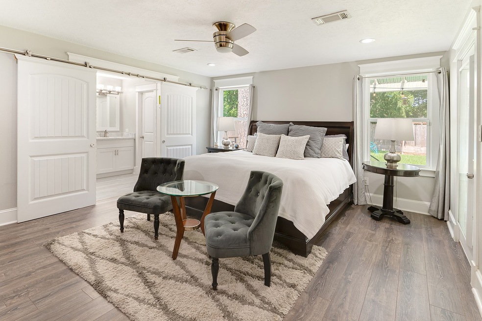 4630 Ella Blvd, Houston, TX 77018 - photo 1