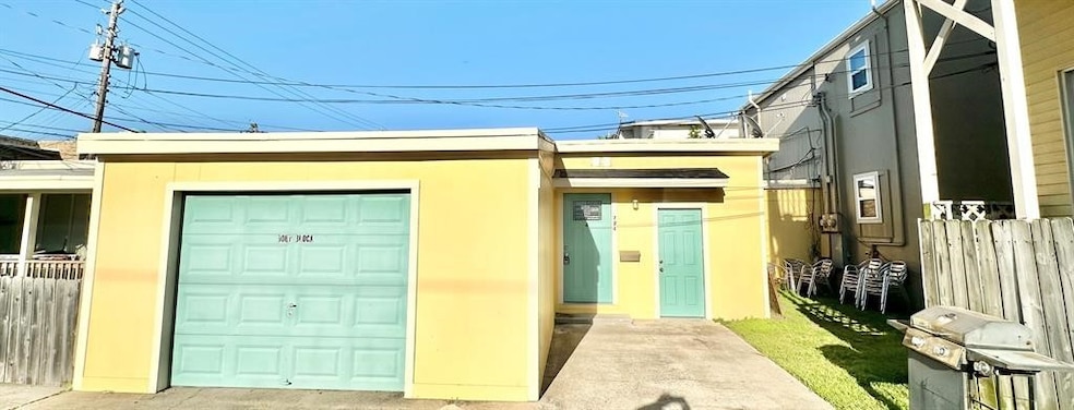 For Rent $1,300/month