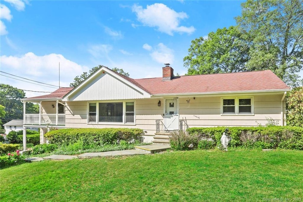 11 Steppingstone Place, Norwalk, CT 06850 - photo 1