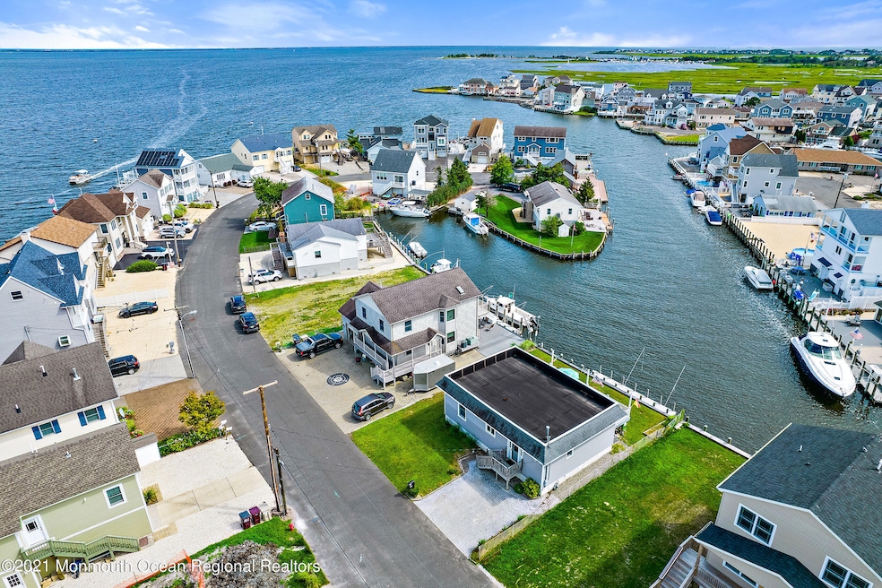 250 Evergreen Dr, Bayville, NJ 08721 - photo 1