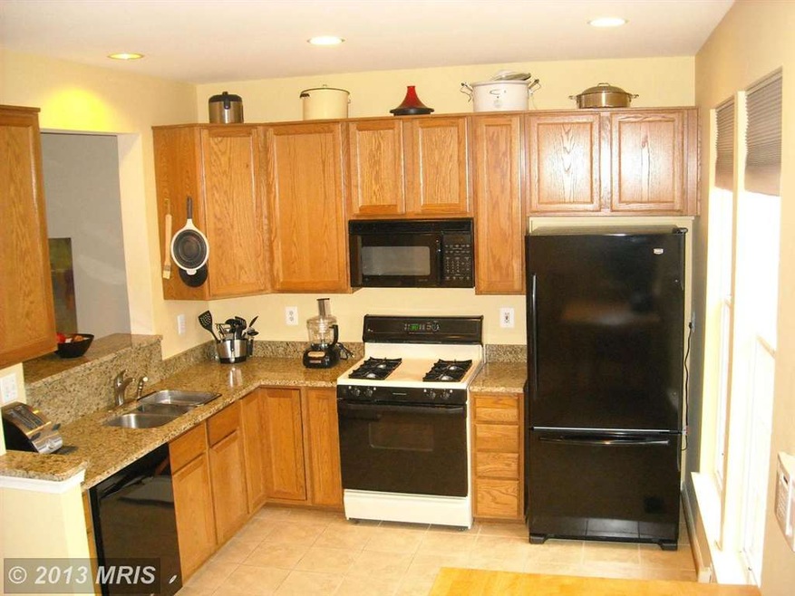 2573 Chase Wellesley Dr, Herndon, VA 20171 - photo 1