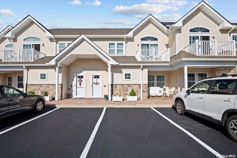 106 Captains Way, Copiague, NY 11726 - photo 1