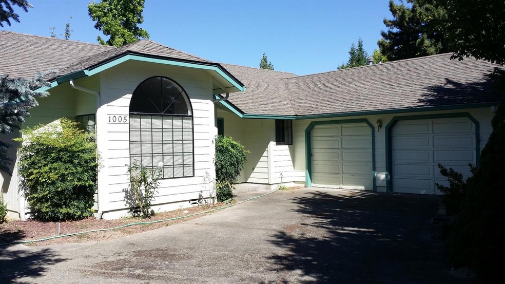 1005 Jeramy Way, Grants Pass, OR 97527 - photo 1