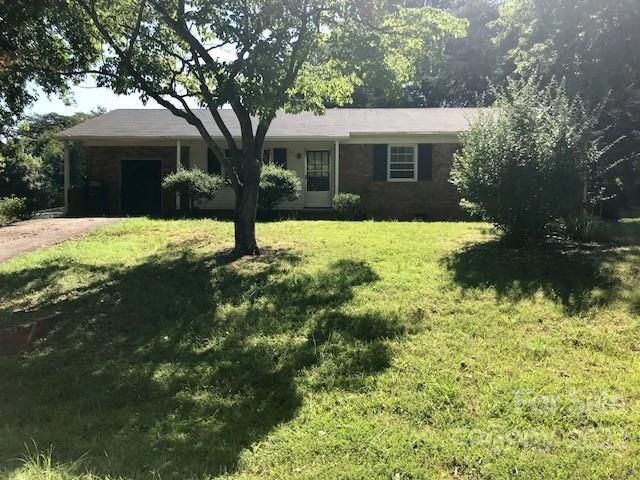 1303 Rolling Ln, Statesville, NC 28677 - photo 1