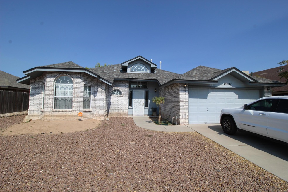 14007 Glenosa Dr, Horizon City, TX 79928 - photo 1