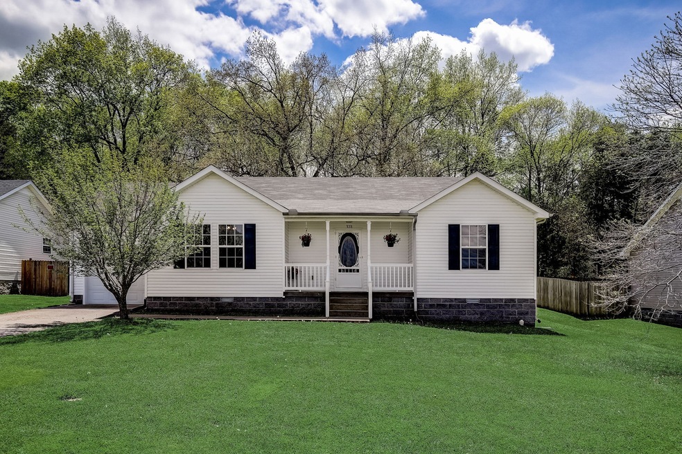 128 Lorien Cir, Shelbyville, TN 37160 - photo 1