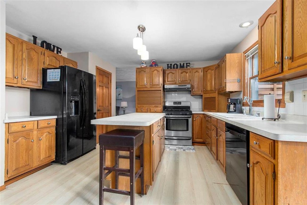 17 Greves Ct, Appleton, WI 54914 - photo 1