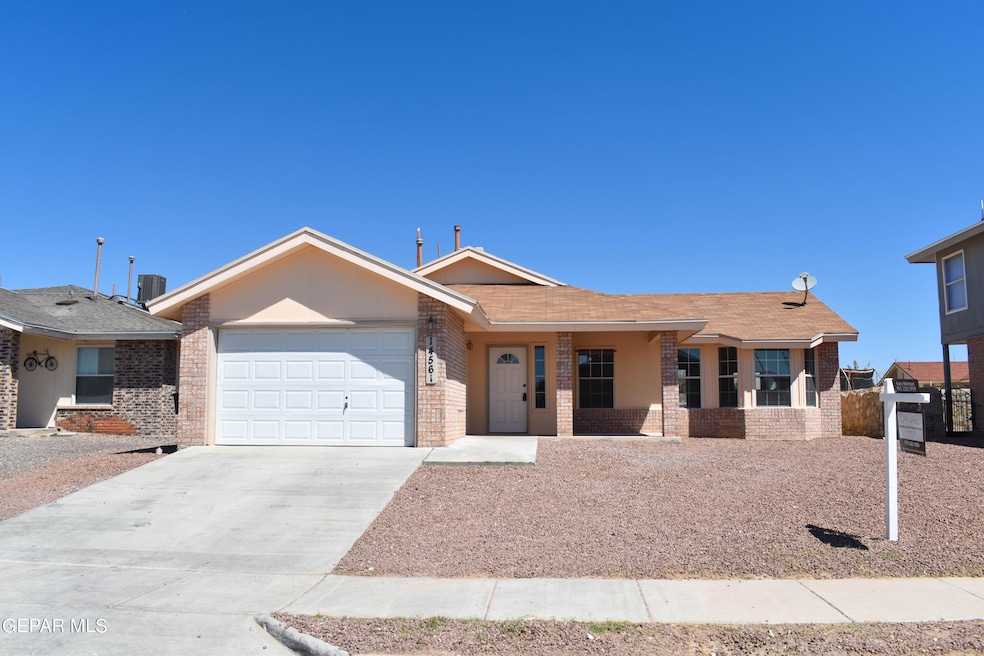 14561 Desierto Lindo Ave, El Paso, TX 79928 - photo 1