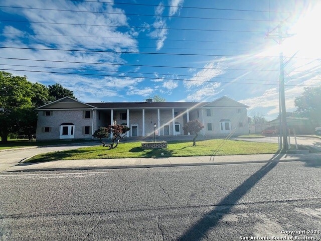 811 Jackson Keller Rd unit 8, San Antonio, TX 78216 - photo 1