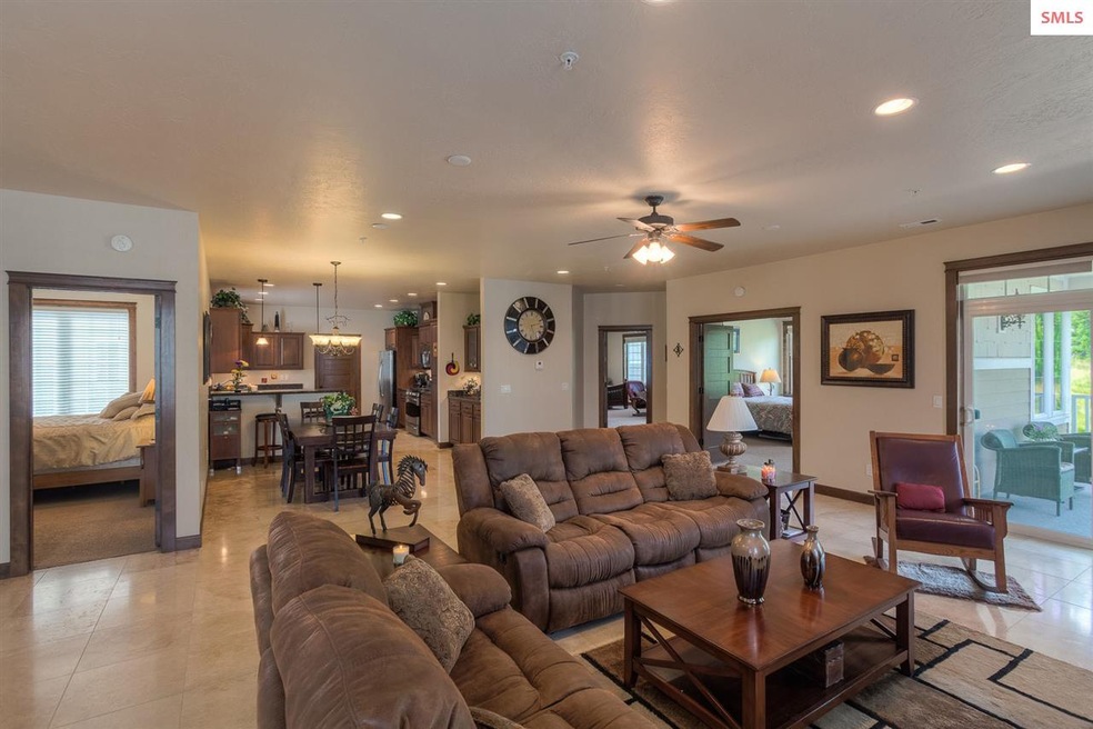 Luxury Condo at Mill River with Community Beach al