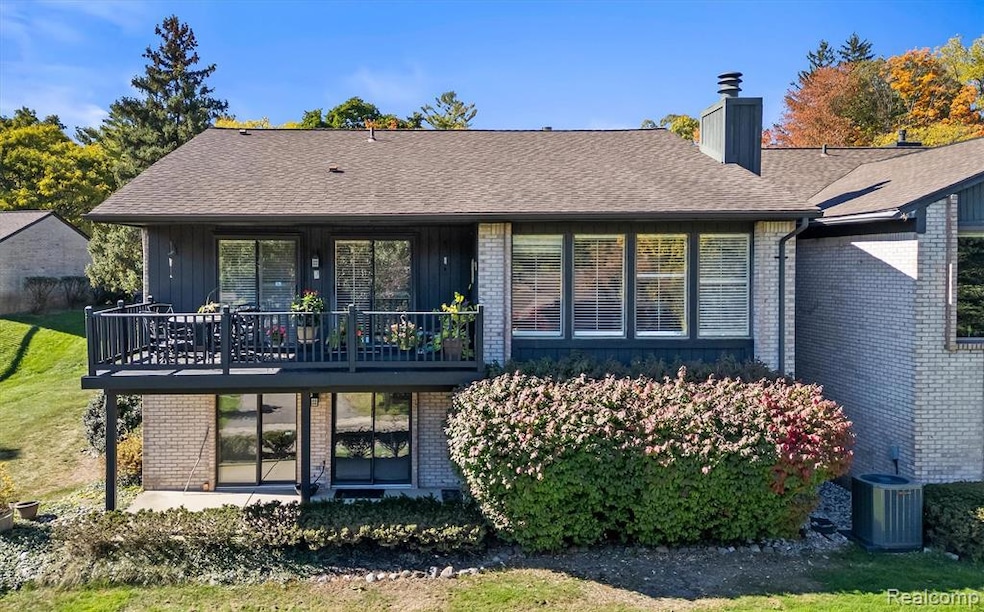 For Sale $425,000 • Co-Listing Agent