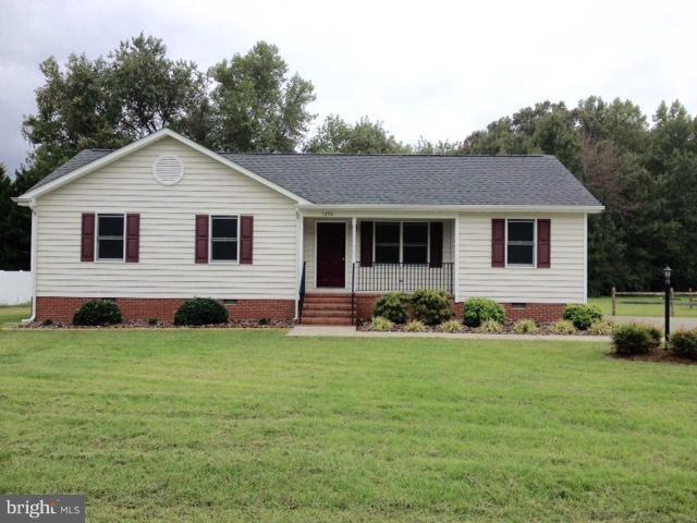 1276 Heron Point Rd, Tappahannock, VA 22560 - photo 1