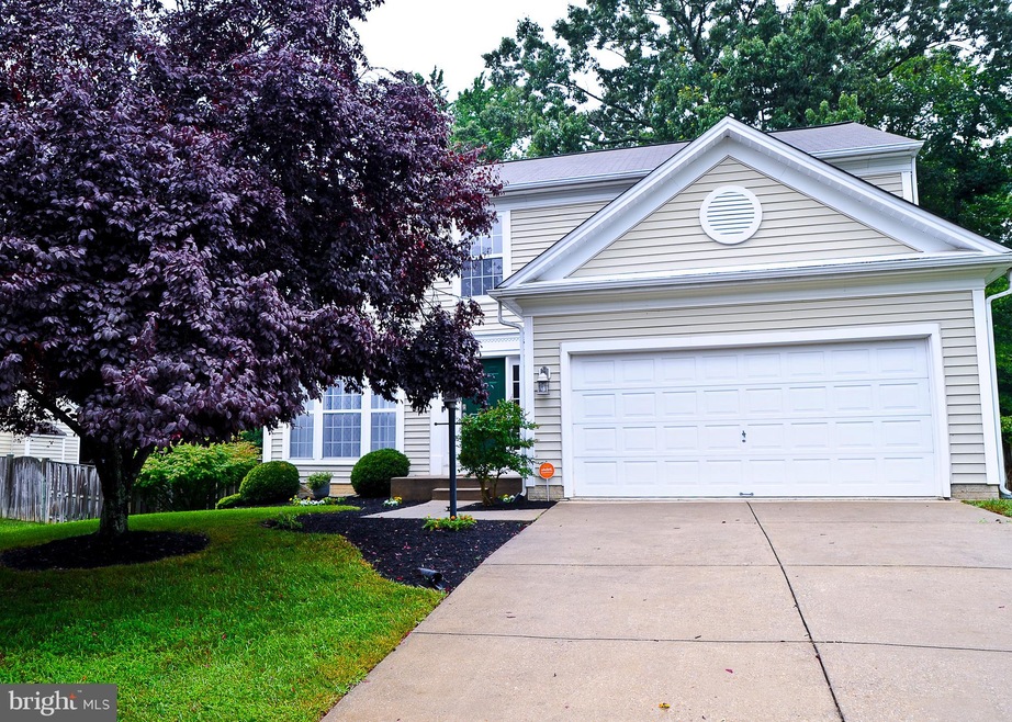 4644 Queens Grove St, White Plains, MD 20695 - photo 1