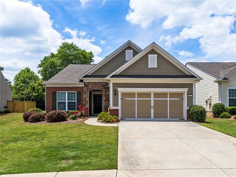 Step-less entry ranch in beautiful Woodview Court
