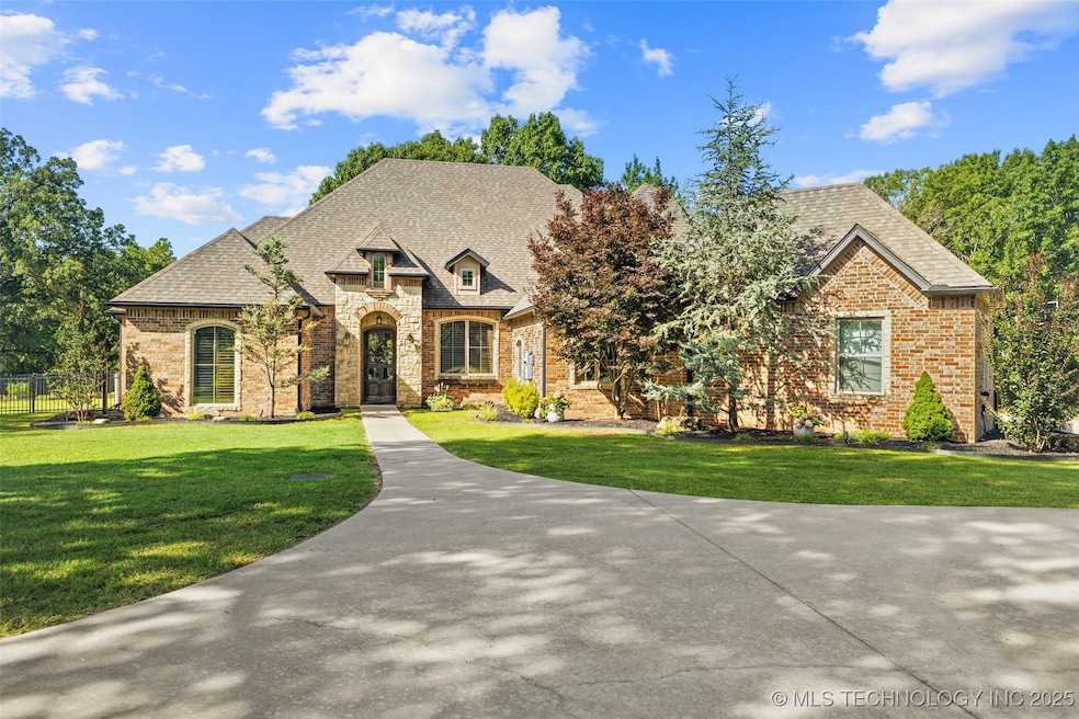 For Sale $674,900