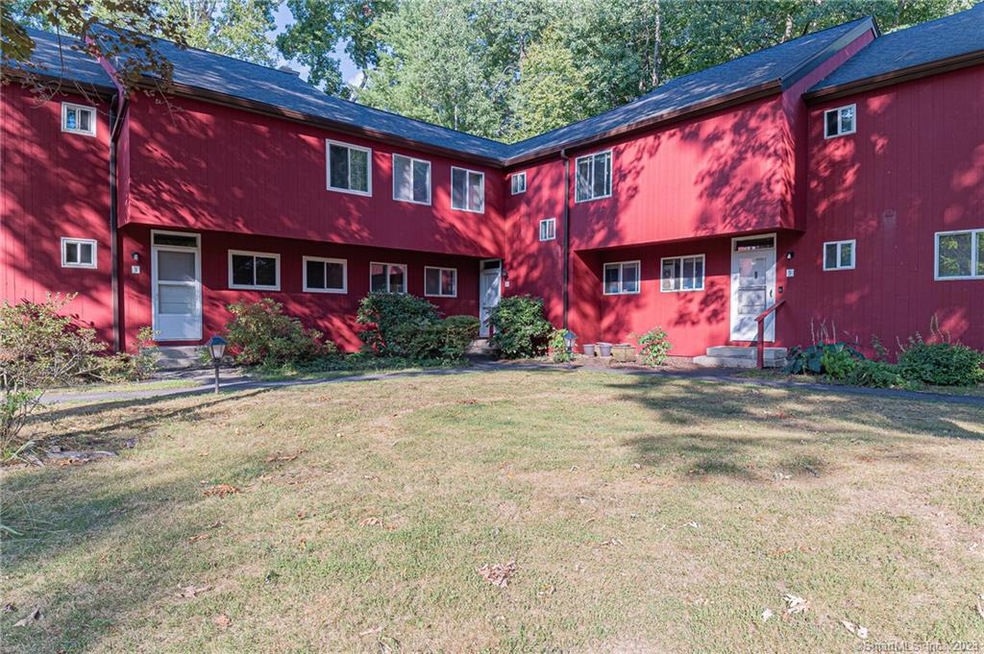 4 Lower Commons unit 4, Woodbury, CT 06798 - photo 1