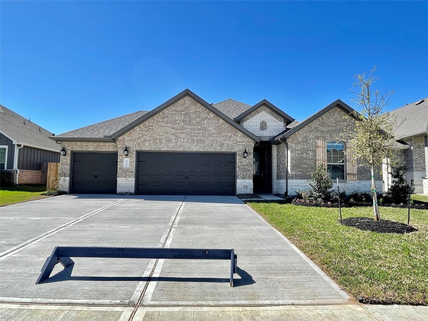 11111 English Holly Ct, Tomball, TX 77375 - photo 1