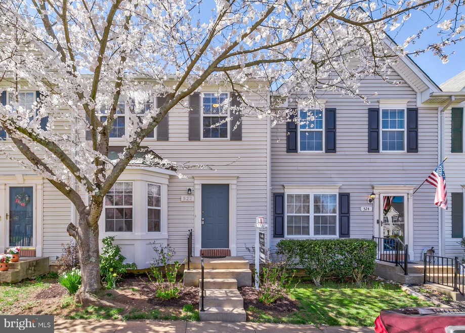 522 Highland Towne Ln, Warrenton, VA 20186 - photo 1