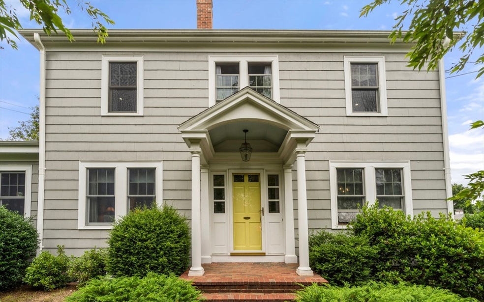 616 Elm St, South Dartmouth, MA 02748 - photo 1