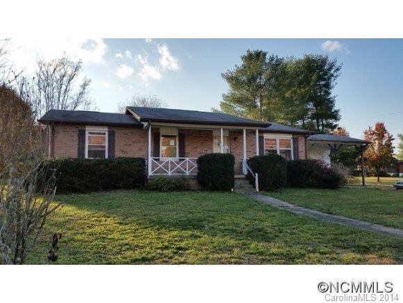 119 Leslie Way, Hendersonville, NC 28792 - photo 1