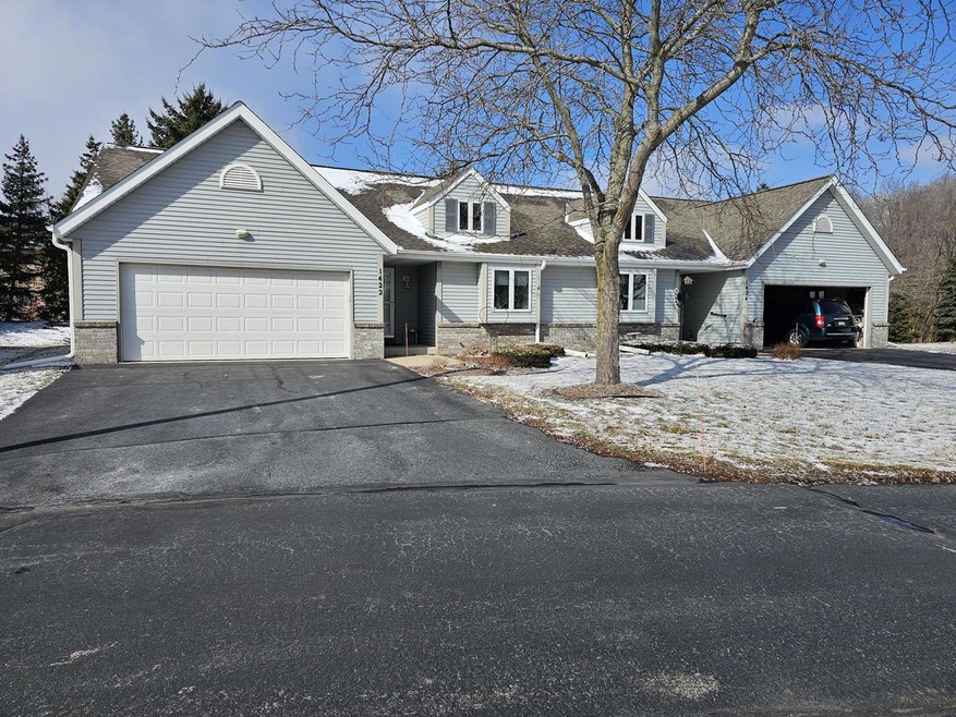 1422 Exterior