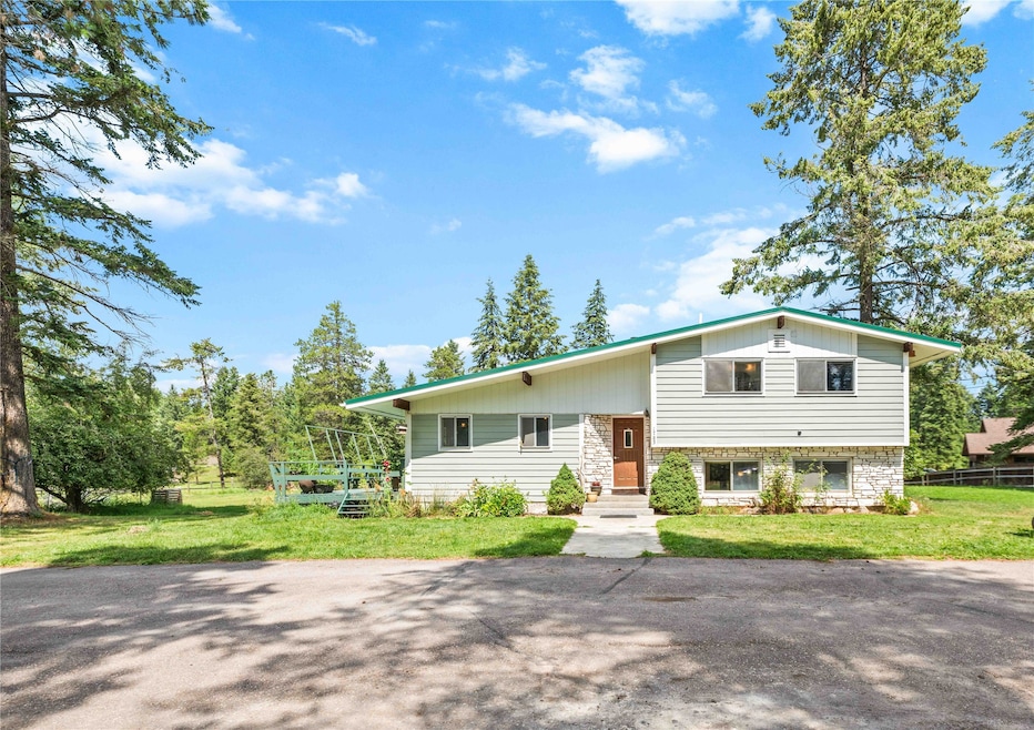 For Sale $995,000