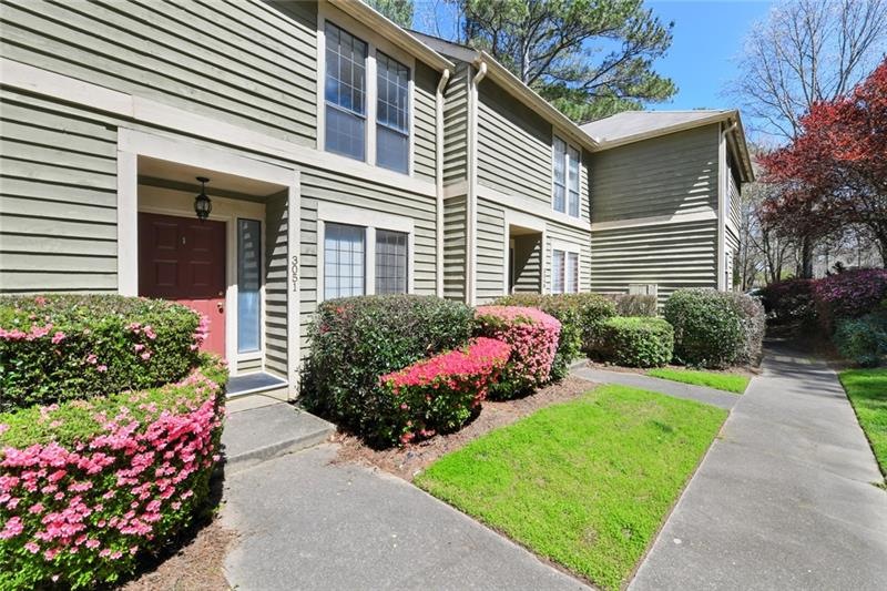 Welcome home to 3051 Steeplechase!