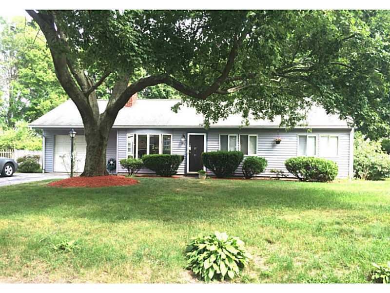 252 Park View Ave, Warwick, RI 02888 - photo 1