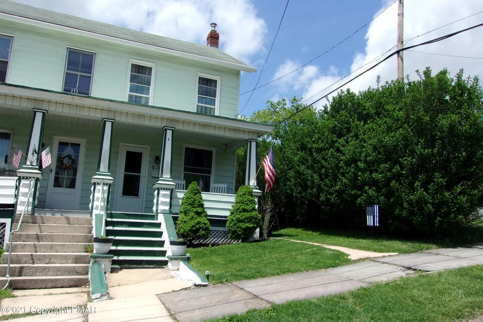 631 Center St, Jim Thorpe, PA 18229 - photo 1