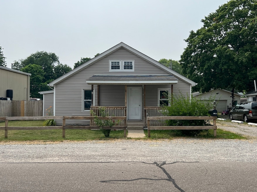 352 S Cherry St, Columbus, IN 47201 - photo 1