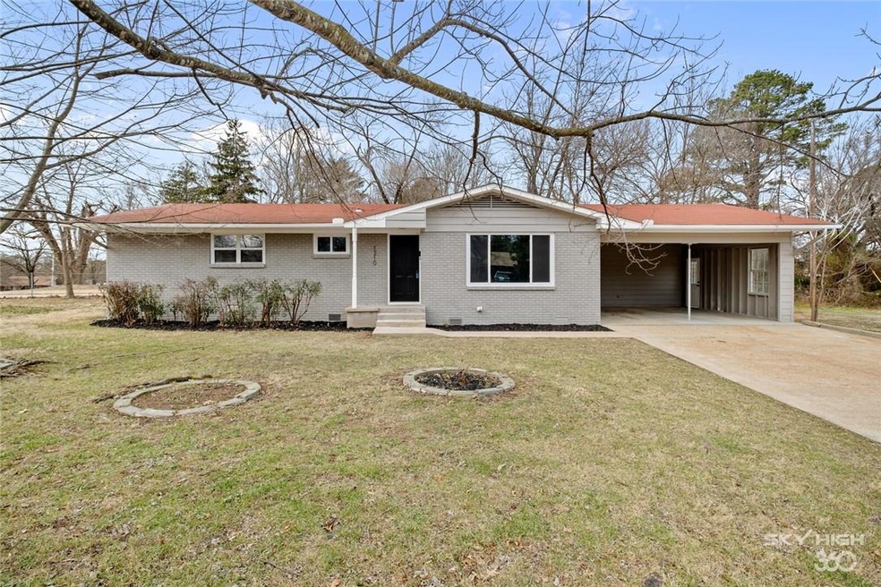 Beautifully Persevered, 62 years young home in Cen