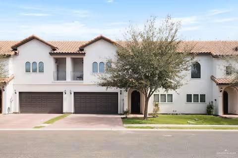 809 S 5th St, McAllen, TX 78501 - photo 1