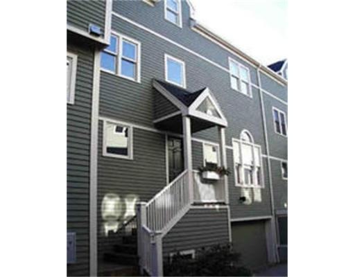 4 Walden Mews unit 4, Cambridge, MA 02140 - photo 1