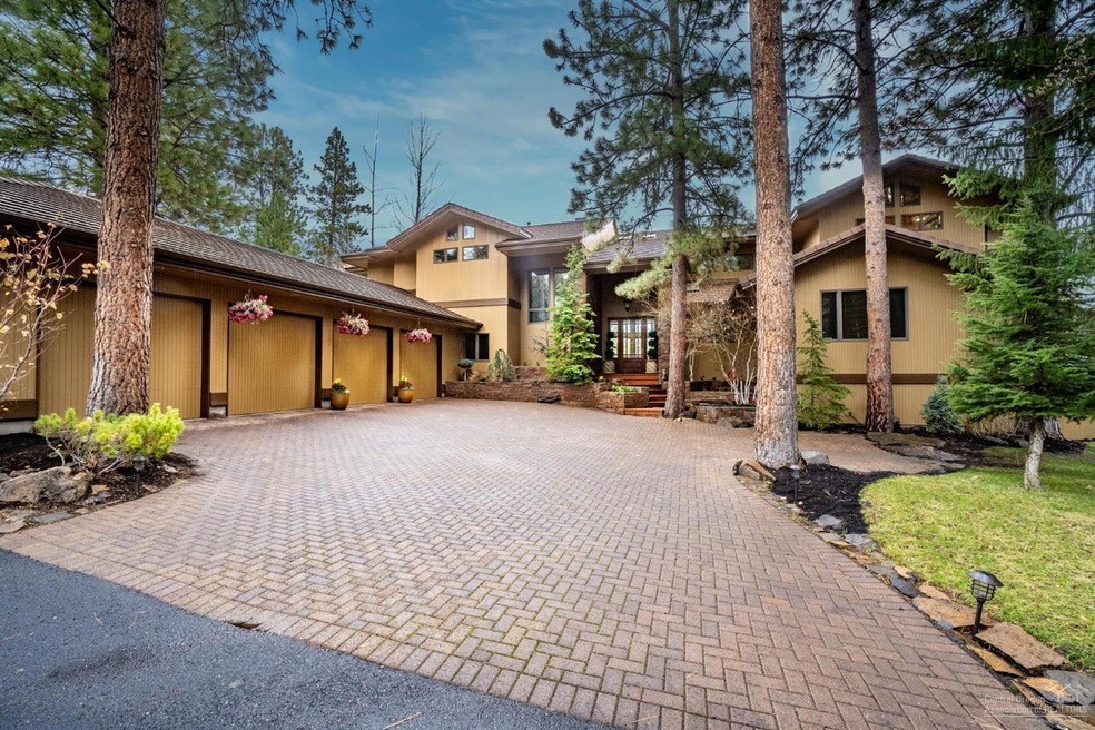 Front view of the property