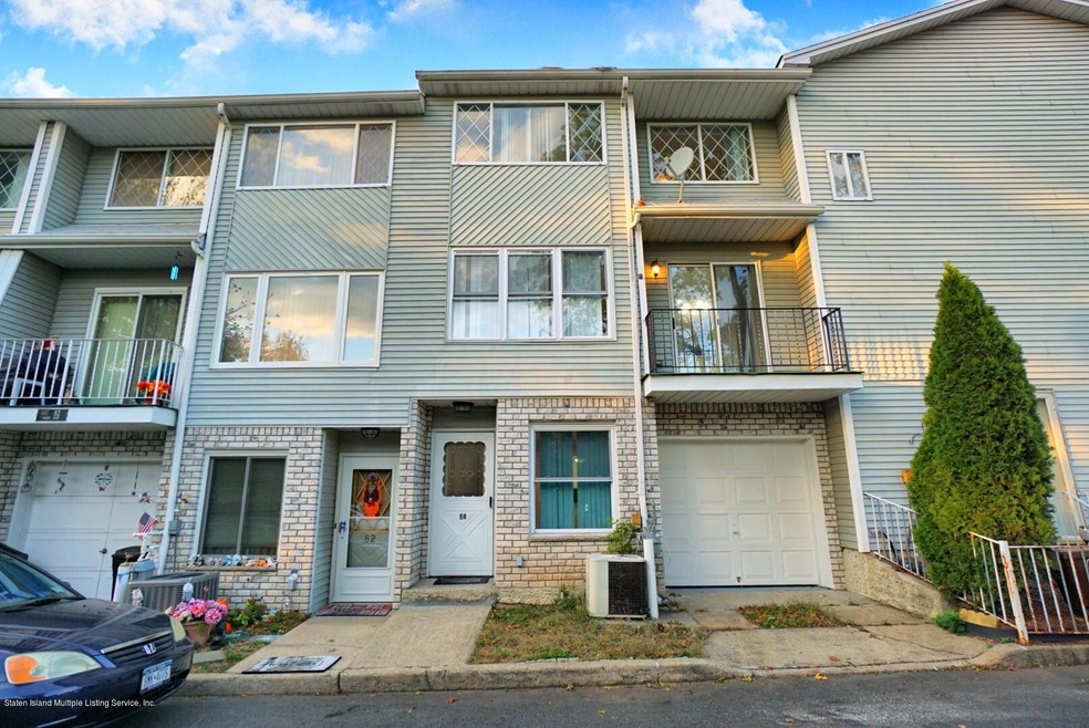 84 Vogel Loop, Staten Island, NY 10314 - photo 1