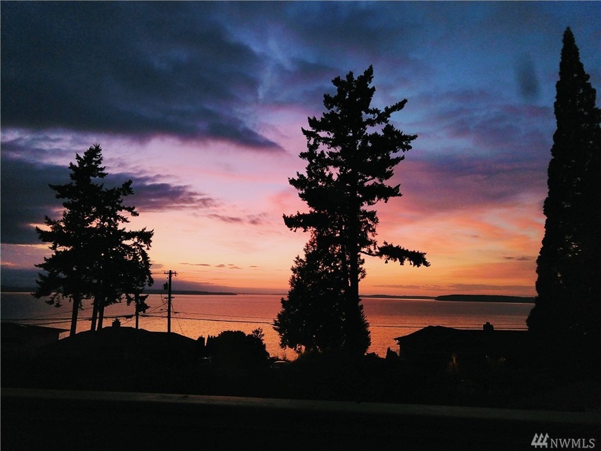 9318 Olympic View Dr, Edmonds, WA 98020 - photo 1