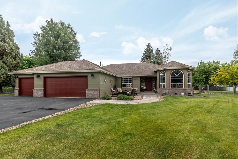4190 Collier Ln
