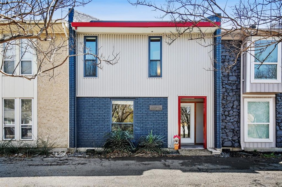 6016 E Mockingbird Ln, Dallas, TX 75206 - photo 1