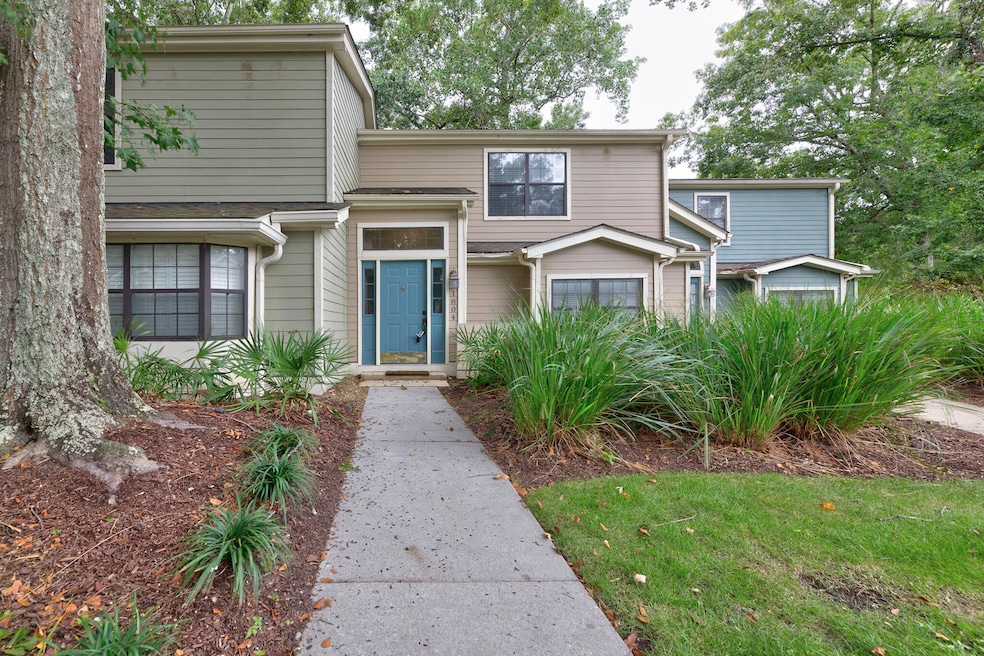 Sold $364,999 • Co-Listing Agent