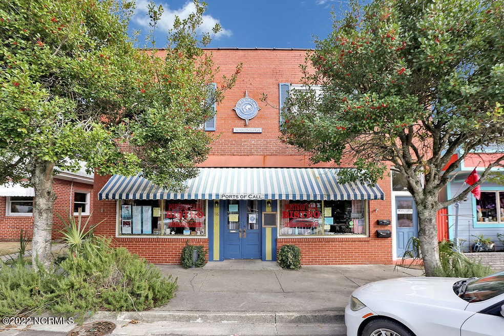 116NHoweStreet-70