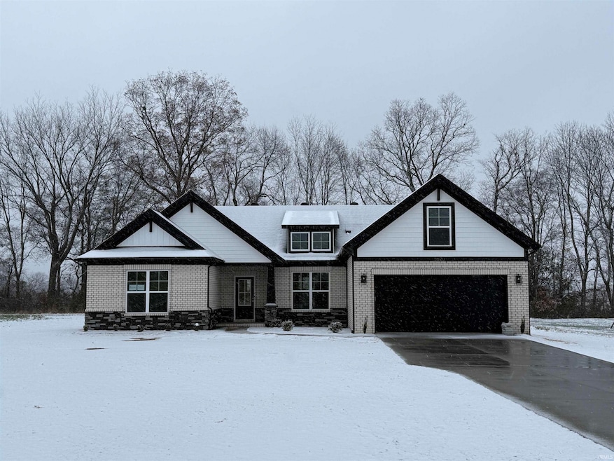 5620 Red Lake Dr, Mount Vernon, IN 47620 - photo 1