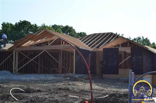 5330 SW Timber Ridge Ln, Topeka, KS 66610 - photo 1