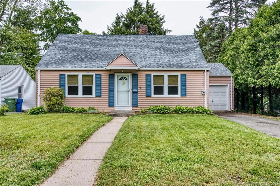 77 Colton St, Windsor, CT 06095 - photo 1