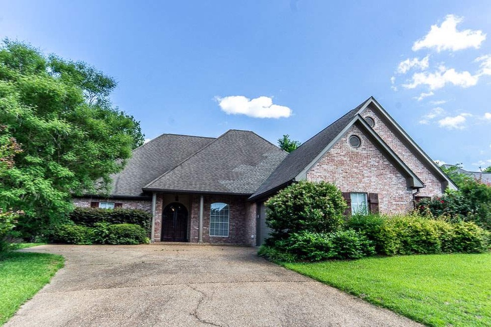 102 Weldon Dr, Madison, MS 39110 - photo 1