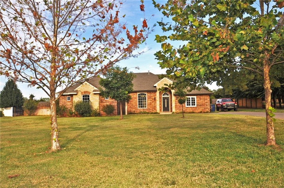 1850 Wagon Trail Blvd, Harrah, OK 73045 - photo 1